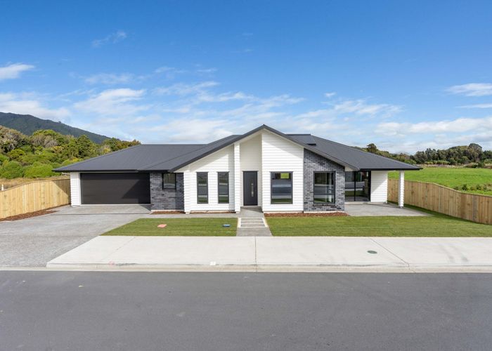  at 177 Karuhiruhi Street, Waikanae, Kapiti Coast, Wellington