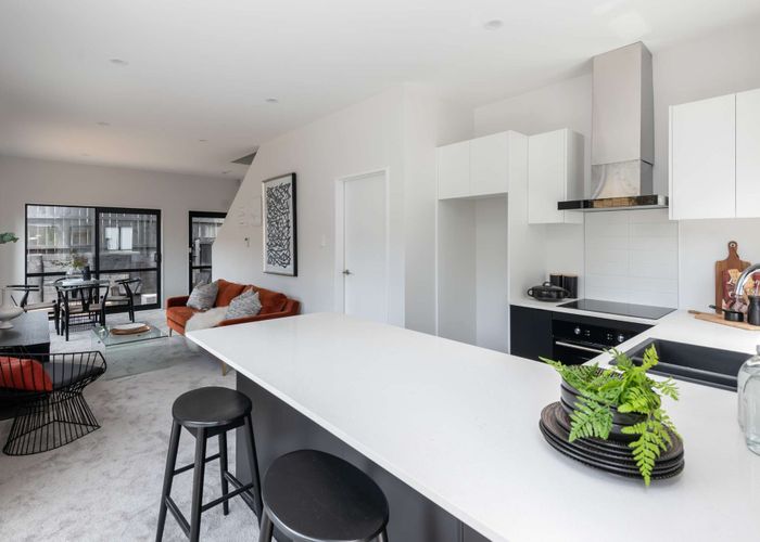  at 14D Cosy Place, Howick, Manukau City, Auckland