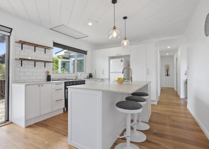 at 19 Mcentee Road, Waitakere, Auckland