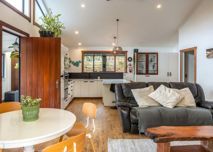  at 34 Alison Road, Surfdale, Waiheke Island, Auckland