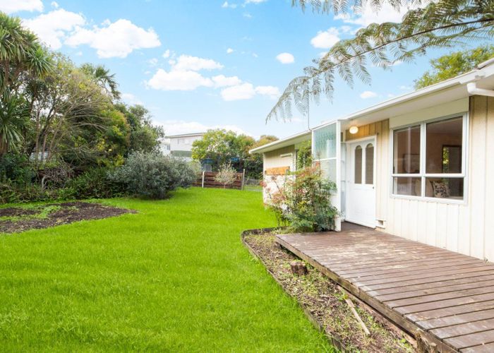  at 7 Orton Street, Glenfield, North Shore City, Auckland