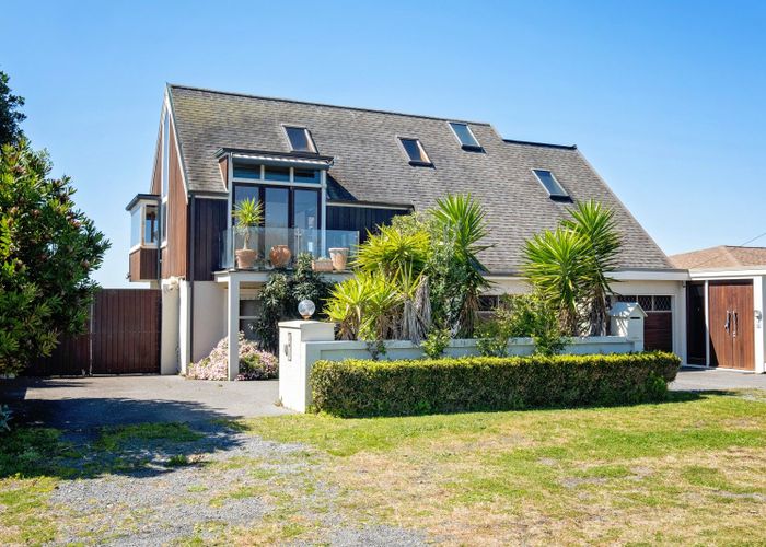  at 19 Clifton Road, Haumoana