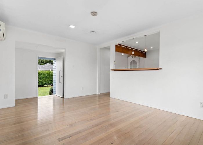  at 1/25 Barrys Road, Glendene, Waitakere City, Auckland