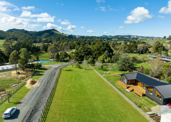  at 6 Bonnie Doon Place, Kauri, Kamo