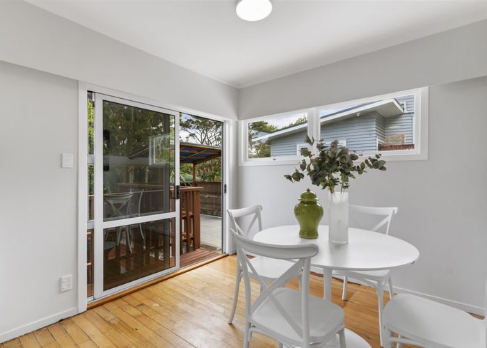  at 616 Glenfield Road, Bayview, Auckland