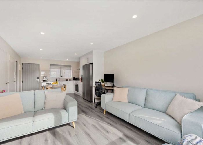  at 4/5 Woolfield Road, Papatoetoe, Manukau City, Auckland