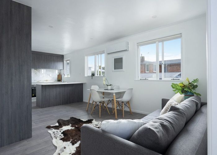  at 1/32 Kapuka Road, Mangere Bridge, Auckland