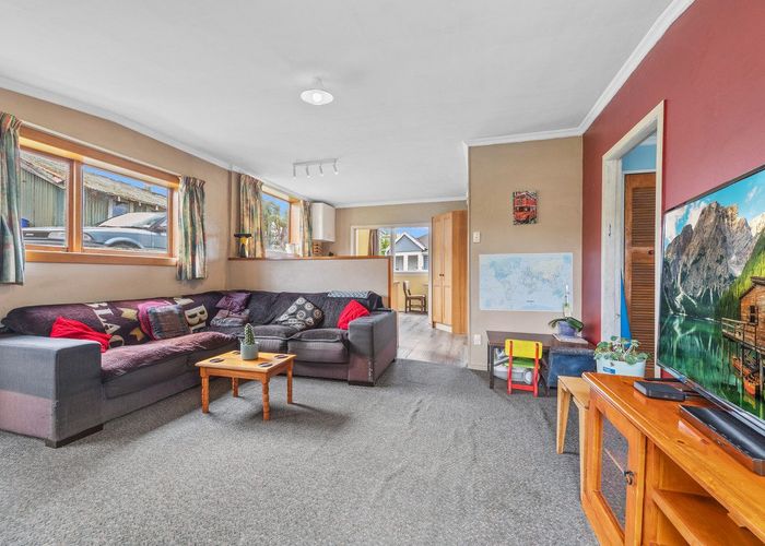  at 11 Catherine Street, Caversham, Dunedin, Otago