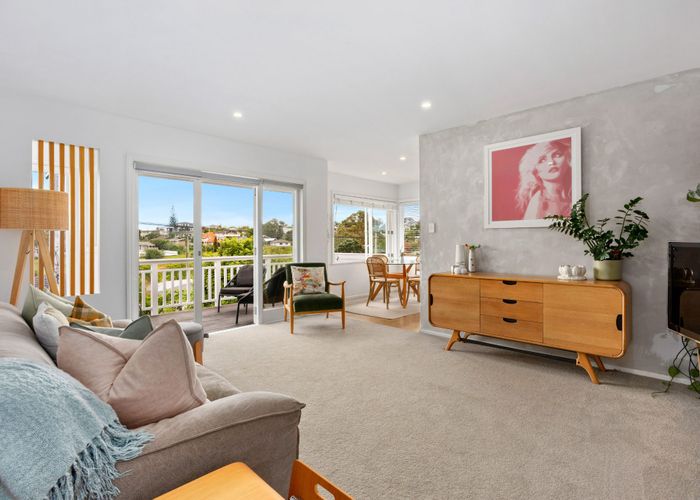  at 70 Selwyn Crescent, Forrest Hill, North Shore City, Auckland