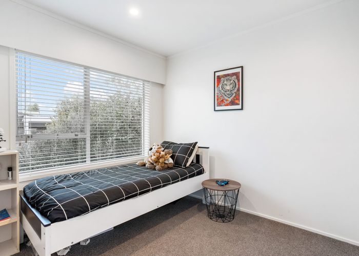  at 1/15 Imogene Way, Half Moon Bay, Manukau City, Auckland
