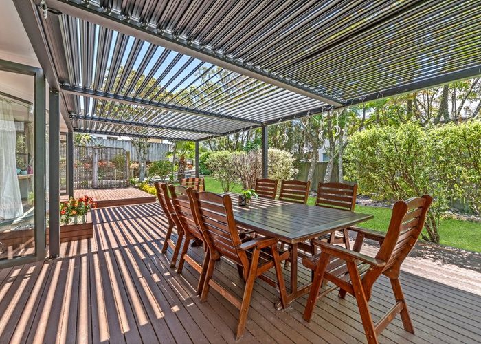  at 17 Annalong Road, Dannemora, Auckland