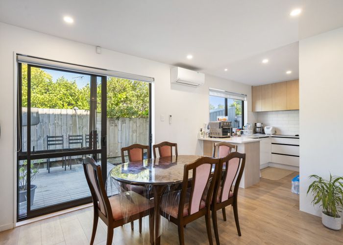  at 88 Sylvan Crescent, Te Atatu South, Waitakere City, Auckland