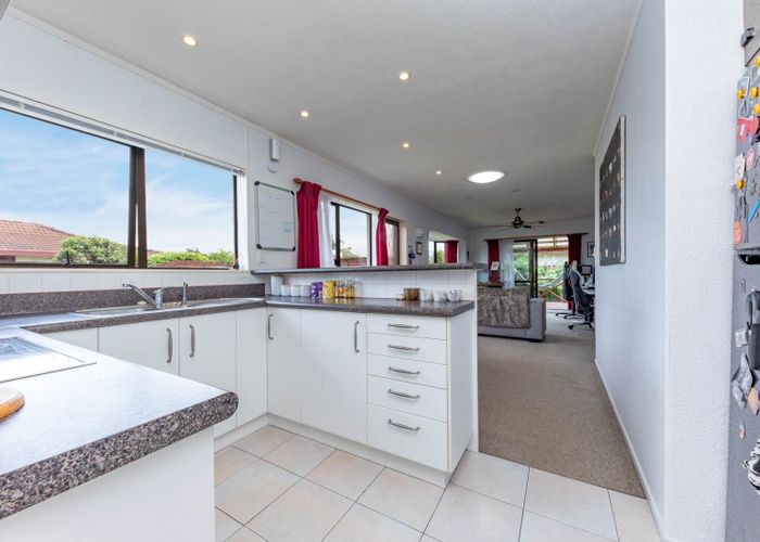  at 5/4074 Great North Road, Glen Eden, Auckland