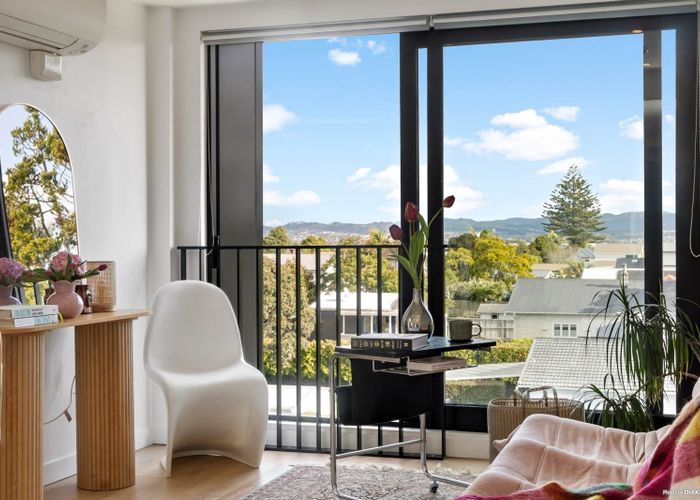  at 401/2 Miller Street, Point Chevalier, Auckland City, Auckland