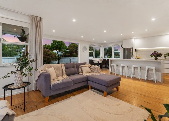  at 2 Tyne Road, Forrest Hill, North Shore City, Auckland