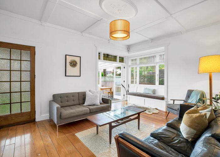  at 16 Alberta Street, Point Chevalier, Auckland