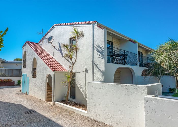  at 1E/3 Fourth Avenue, Waiheke Island, Auckland