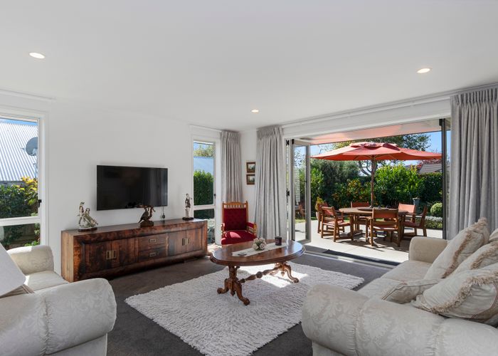  at 2 Kakapo Place, Pyes Pa, Tauranga