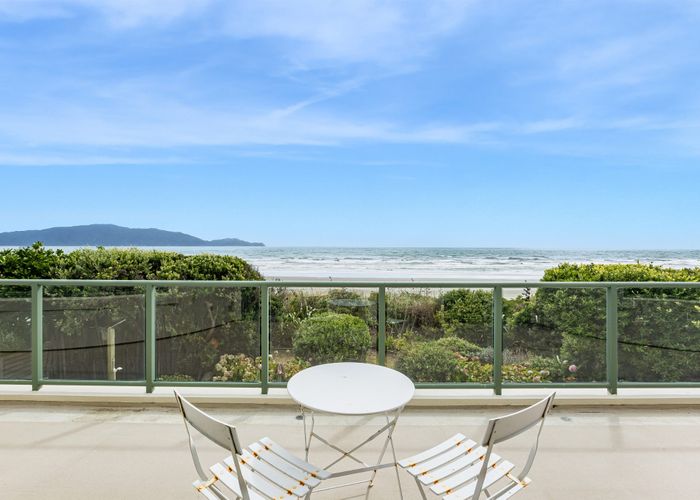  at 69 Field Way, Waikanae Beach, Waikanae