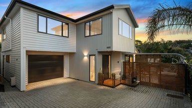  at 680B Beach Road, Browns Bay, Auckland