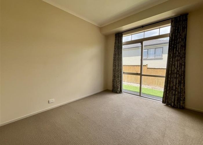  at 27 Amaretto Ave, Flat Bush, Manukau City, Auckland