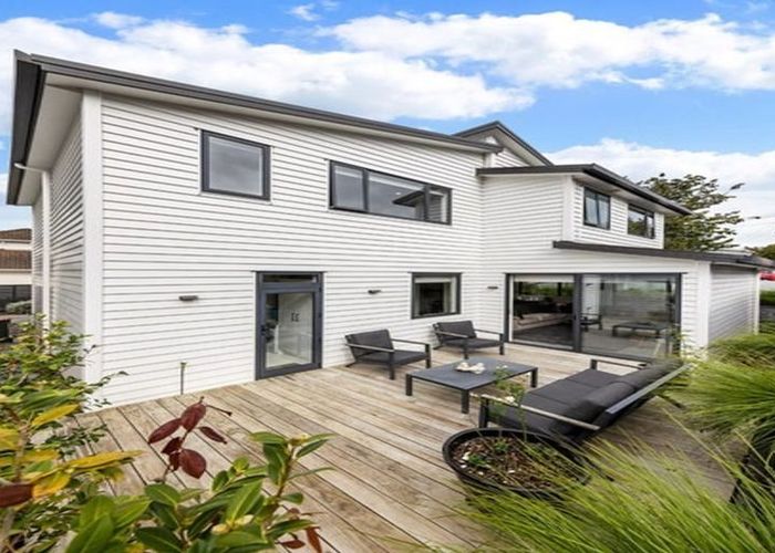  at 14 Peet Avenue, Royal Oak, Auckland