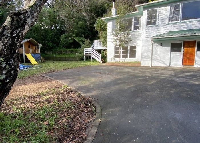  at 19 Mahoe Street, Tawa, Wellington