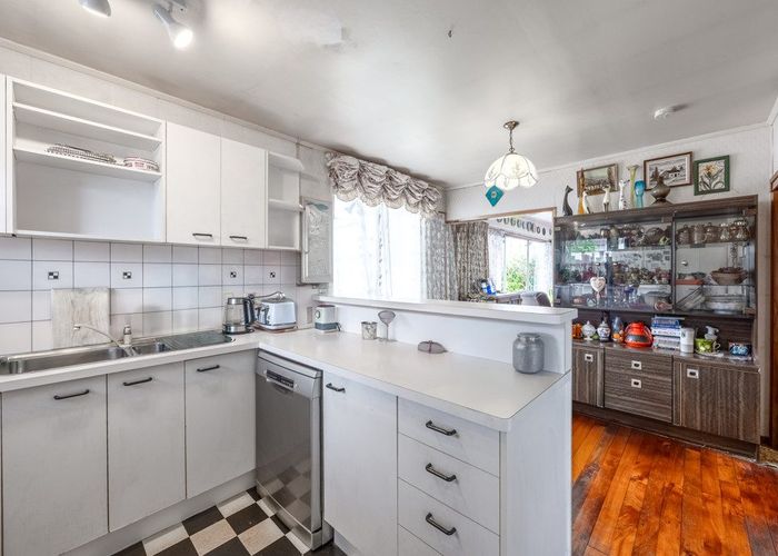  at 125 Edgewater Drive, Pakuranga, Manukau City, Auckland