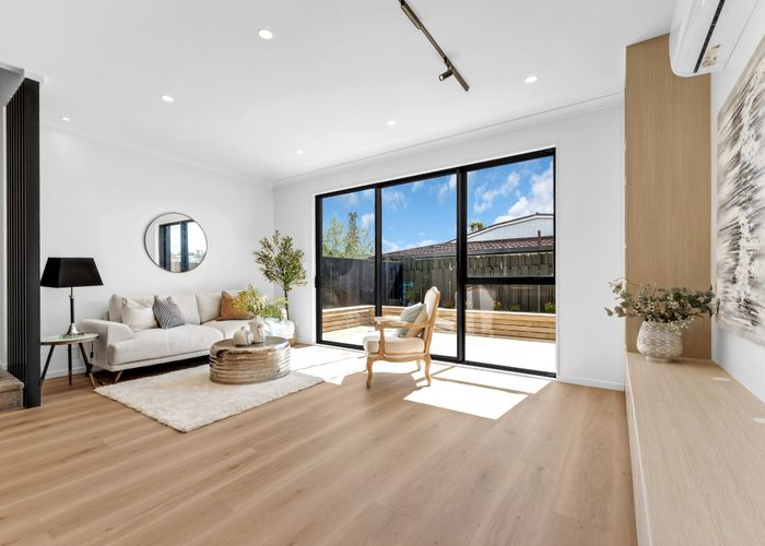  at Lot 2, 11 Ganymede Place, Half Moon Bay, Manukau City, Auckland