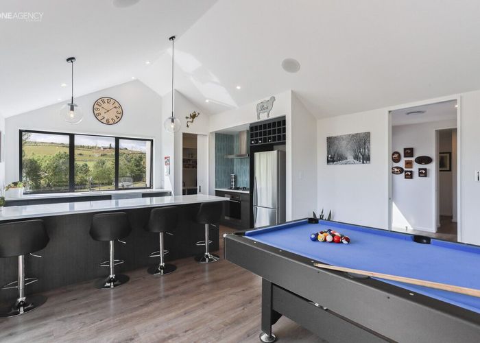  at 27 Mairangi Lane, Starvation Hill, Oxford