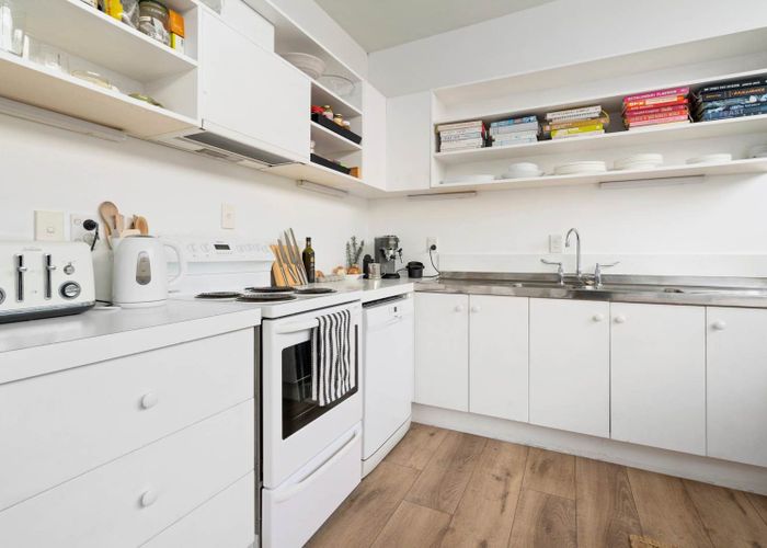  at 8C/43A Linwood Avenue, Mount Albert, Auckland City, Auckland