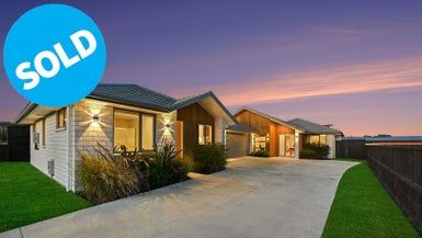  at 8 Miharo Crescent, Flagstaff, Hamilton