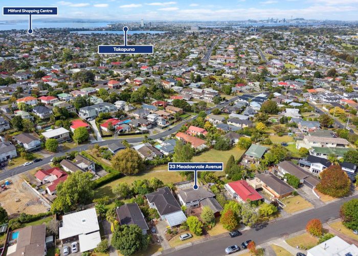  at 33 Meadowvale Avenue, Forrest Hill, North Shore City, Auckland