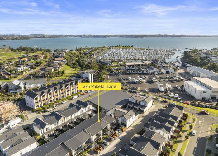 at 2/5 Paketai Lane, Beachlands, Auckland
