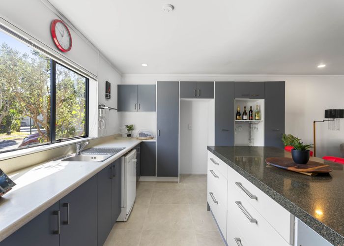  at 3 Elwarth Way, Ranui, Waitakere City, Auckland