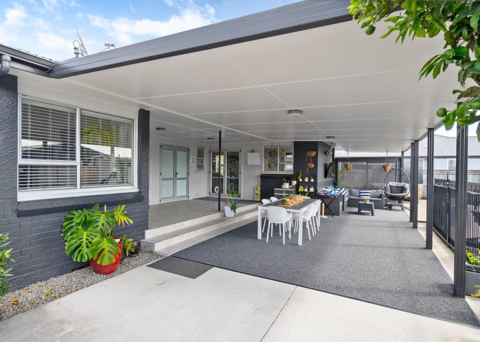  at 98 Solway Crescent, Solway, Masterton