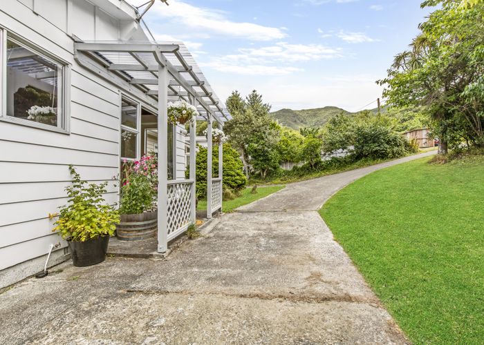  at 11B Thurleigh Grove, Karori, Wellington