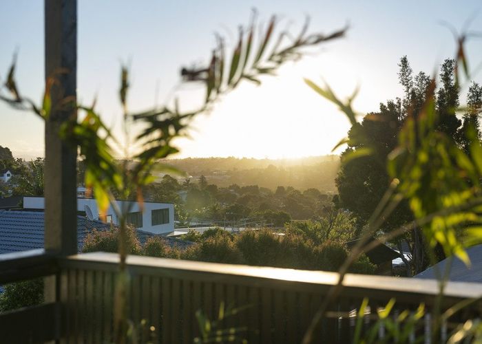  at 242 East Coast Road, Forrest Hill, North Shore City, Auckland