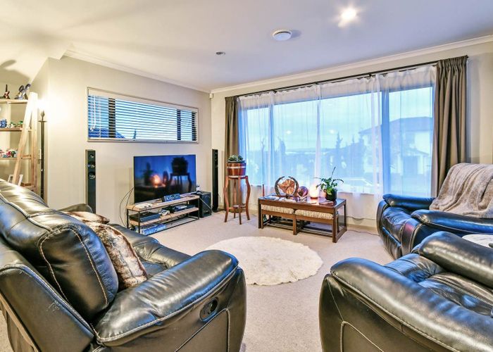  at 62  Gracechurch Drive, Flat Bush, Manukau City, Auckland