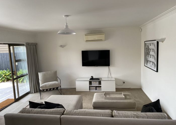  at 2/26 Kitchener Road, Takapuna, North Shore City, Auckland