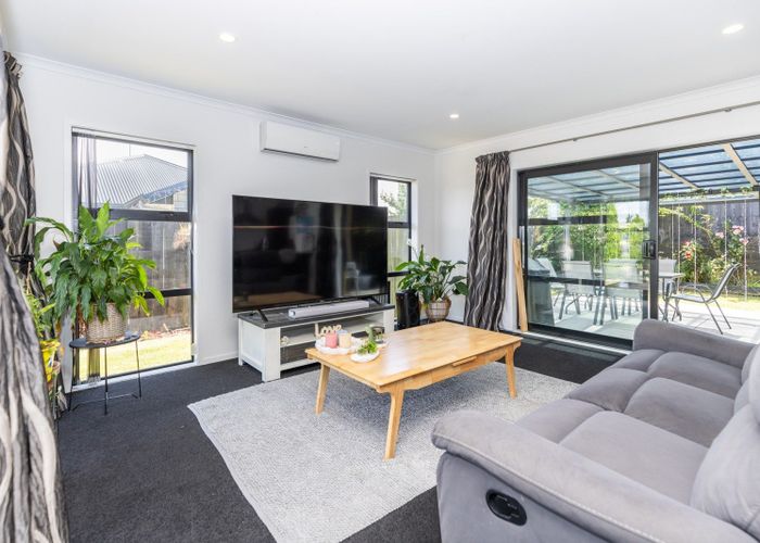  at 5 Ladeira Place, Fitzroy, Hamilton