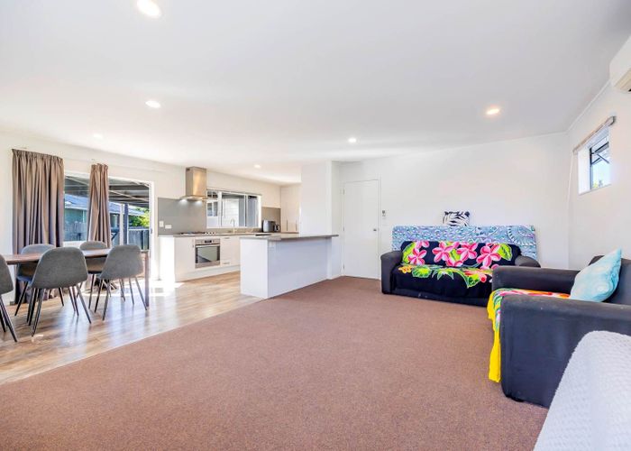  at 43A Graham Avenue, Te Atatu Peninsula, Waitakere City, Auckland