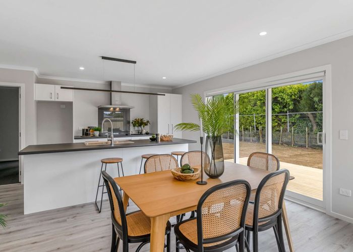  at 6 Magnolia Place, Levin, Levin