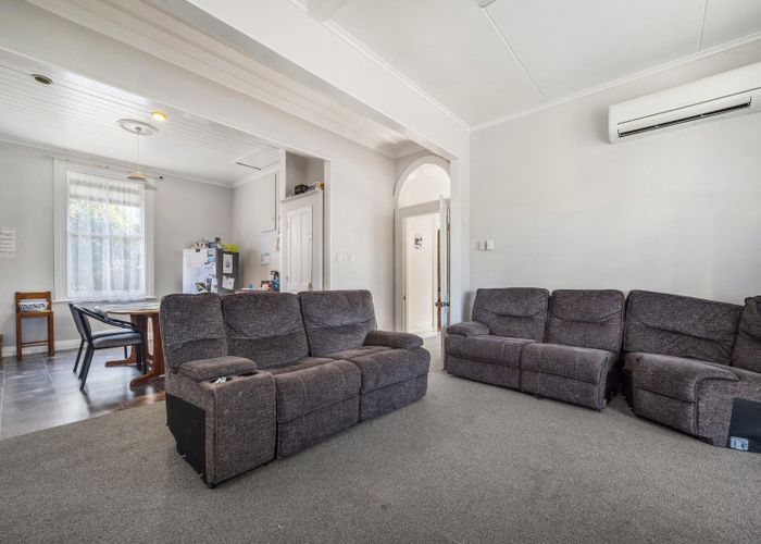  at 185 Hakiaha St (State Highway, 4), TAUMARUNUI