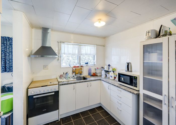  at 2 Amundsen Avenue, Flaxmere, Hastings, Hawke's Bay
