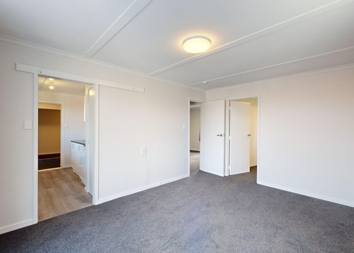  at 21A Akaroa Dr, Maupuia, Wellington, Wellington