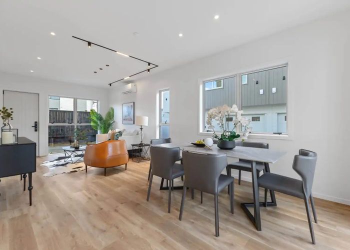  at 20 Barrie Avenue, Papatoetoe, Manukau City, Auckland