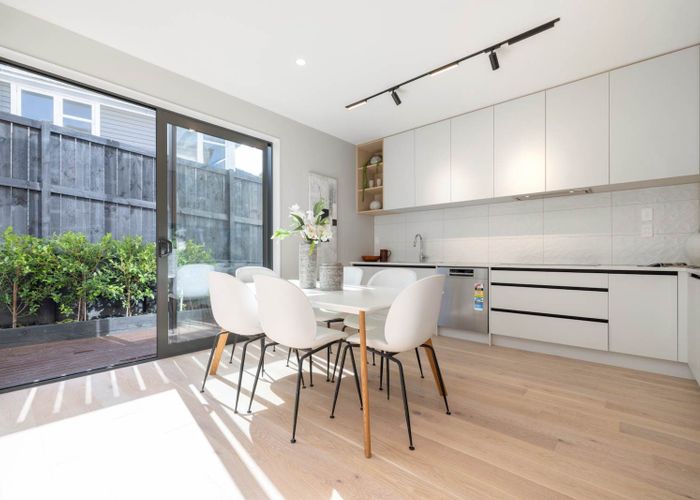  at 16 Silverton Avenue, Wai O Taiki Bay, Auckland City, Auckland