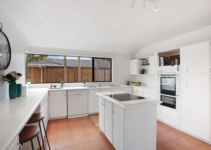  at 15 Petrel Place, Massey, Waitakere City, Auckland