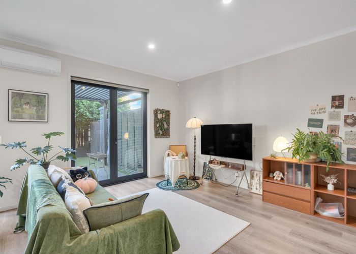  at 2 Kerewhenua Crescent, Hobsonville, Waitakere City, Auckland